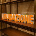 Scritta LIQUIDAZIONE in Polistirolo per Negozi